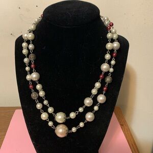Beautiful  layered faux pearls necklace 16”*